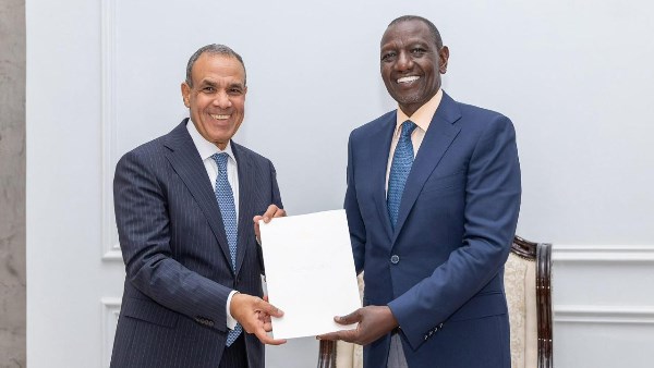 وزير الخارجية يسلم رسالة خطية من الرئيس السيسي لنظيره الكيني  