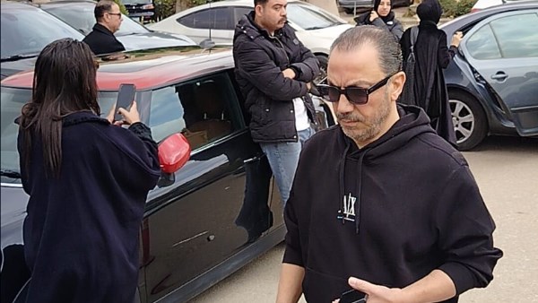 طارق لطفي في جنازة شقيق زينة  