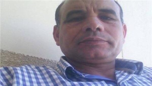 وفاة مدير بالتعليم ساجدا أثناء صلاة الجنازة على جاره بالغربية