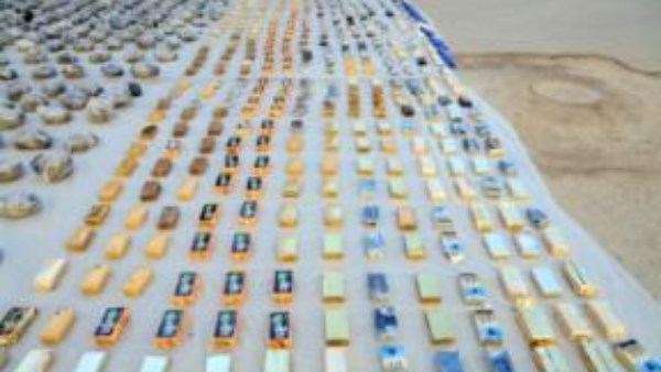 بقيمة 230 مليون جنيه ..ضبط عناصر تشكيل عصابي شديد الخطورة بحوزتهم 3 أطنان من المخدرات بالسويس 