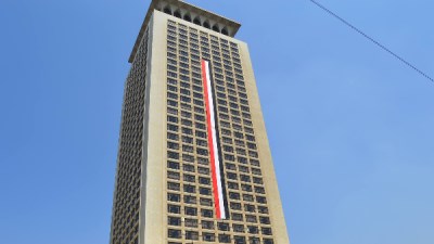 مصر تؤكد ضرورة الالتزام بقواعد القانون الدولي ووقف التصعيد