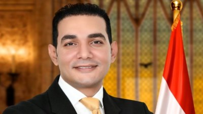 نشأت حتة عضو مجلس الشيوخ 