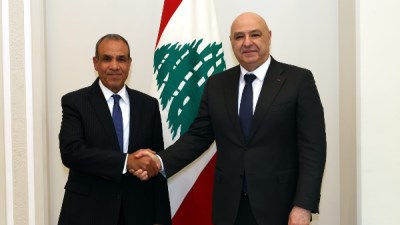 وزير الخارجية يلتقي الرئيس اللبناني في بيروت 
