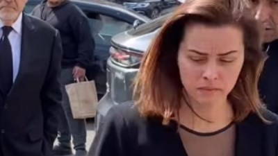 نور في جنازة زوجها جل الأعمال الراحل يوسف أنطاكي