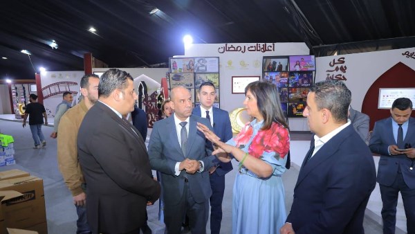 وزير العمل يشارك صناع الخير عضو التحالف الوطني