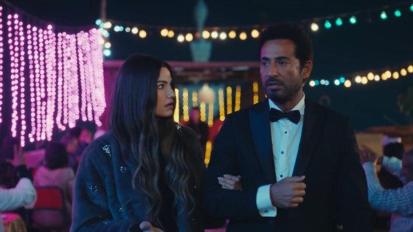 تشعل كراميلا (تارا عماد) حفل زفاف عايدة (جهاد حسام الدين) شقيقة عباس الريس (عمرو سعد) في الحلقة الثامنة