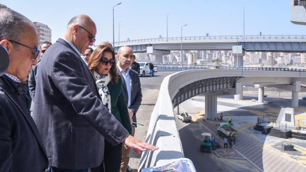 بطول 2638 مترًا.. وزيرة التنمية المحلية ومحافظ الإسكندرية يتفقدان كوبري الفريق أول سليمان عزت