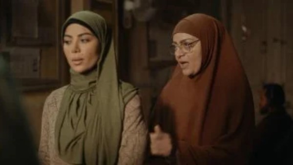 هبة عبد الغني و كارولين عزمي