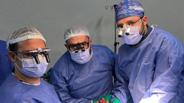 الفريق الطبي 