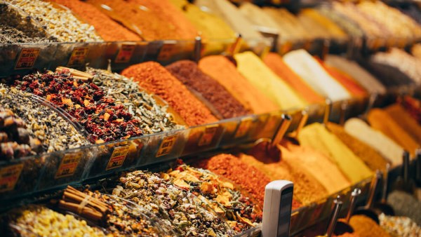 التوابل والعطارة