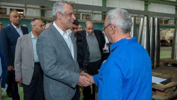 جولة تفقدية لشركتي حلوان للصناعات الهندسية