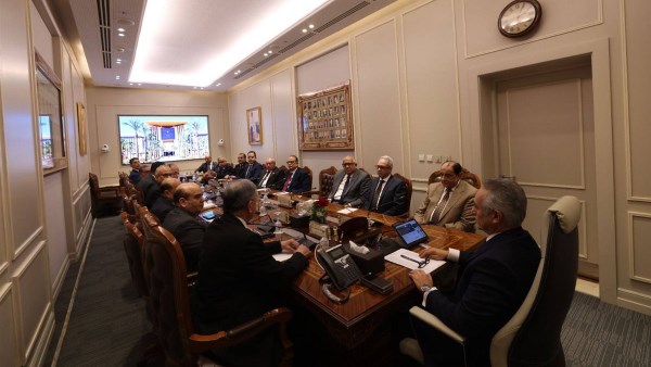 وزير العدل يستقبل رئيس وأعضاء اللجنة التشريعية بمجلس الشيوخ