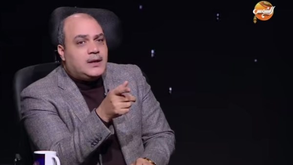  الدكتور محمد الباز