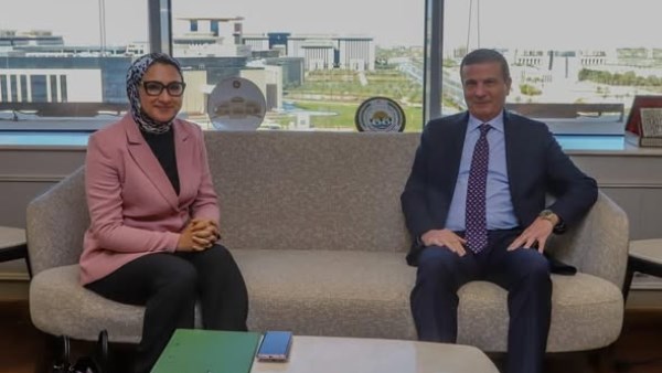  وزير الزراعة 