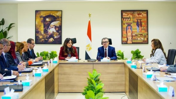 جانب من اجتماع اليوم