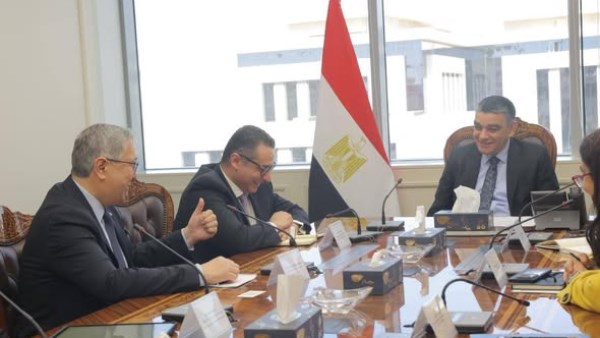 جانب من اجتماع اليوم