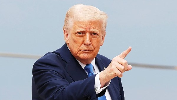 دونالد ترامب يلمح باقتراب انتهاء العمليات العسكرية الأمريكية قريبًا 