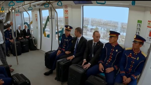 نقل المواطنين وطلبة الأكاديمية العسكرية المصرية