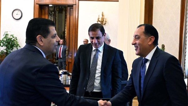 النائب محمود سامي خلال لقاء رئيس الوزراء