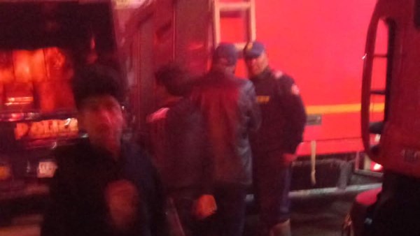 حريق داخل مخزن مواد غذائية بإيتاي البارود 