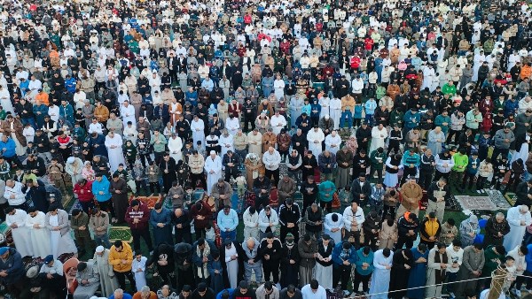 صلاة عيد الفطر بـ مركز شباب المعمورة 