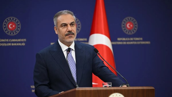 وزير الخارجية التركي: المبدأ الإيراني مفاده إذا غرقتت فسأُغرق دول المنطقة معي