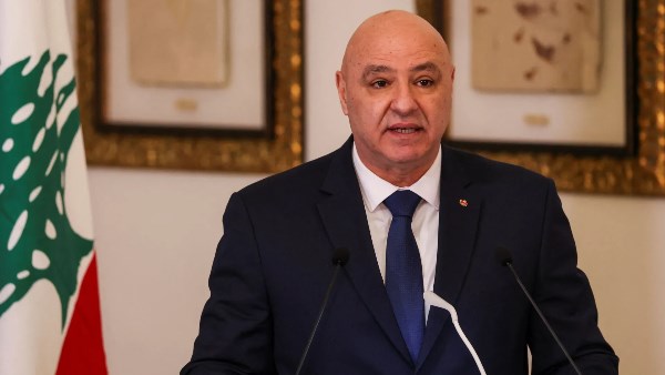 الرئيس اللبناني: إسرائيل تستخدم سياسة العقاب الجماعي وتستعد لغزو بري