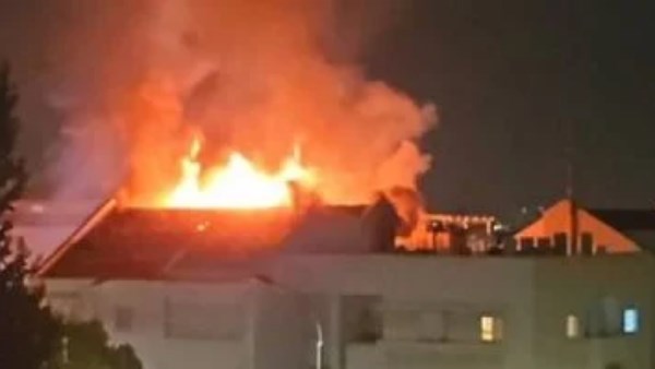 الخسائر تتواصل.. شظايا صاروخ عنقودى تسقط على عدة مواقع وسط إسرائيل 