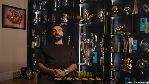 محمد صلاح يعلن رحيله عن ليفربول 