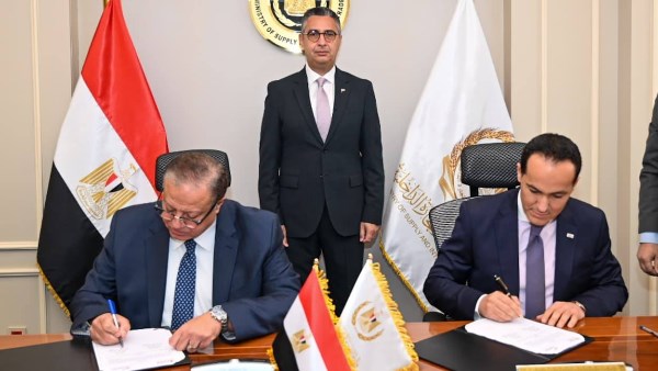 وزير التموين يشهد توقيع بروتوكول تعاون لربط قواعد بيانات السجل التجاري والملكية الفكرية