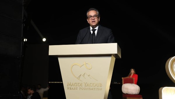  الدكتور خالد عبدالغفار - وزير الصحة والسكان