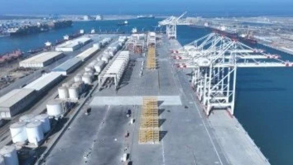 ميناء دمياط