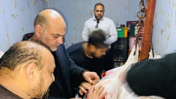 ضبط طن لحوم ومخلفات حيوانية مجهولة المصدر بالقليوبية وتحرير محاضر للمخالفين  