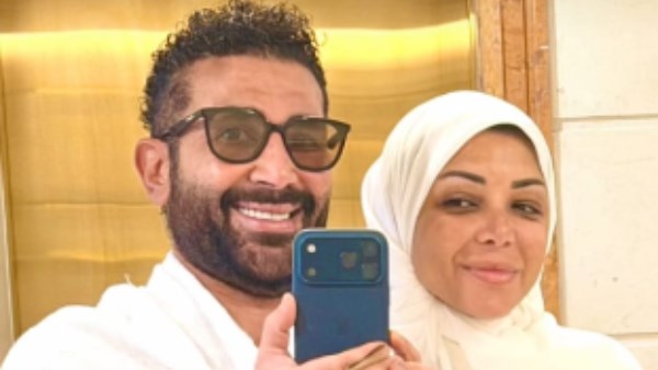 أحمد سعد وزوجته