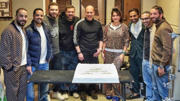 فريق عمل فيلم الفيل على الدرفيل