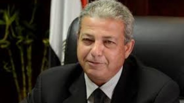 خالد عبدالعزيز