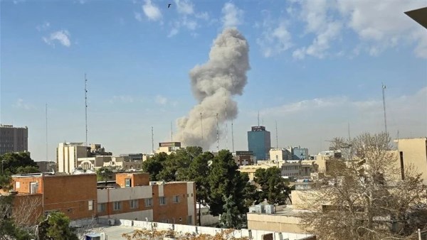 مقتل 6 أشخاص وإصابة 9 آخرين جراء هجوم أمريكي إسرائيلي 