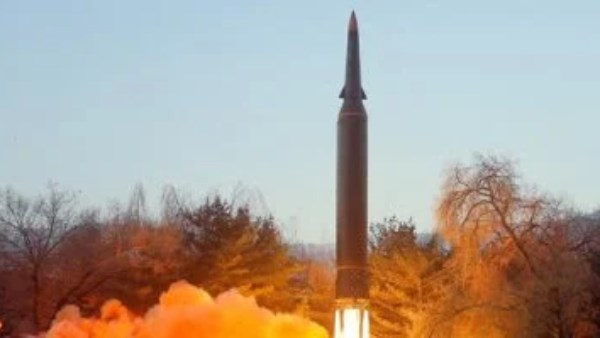 هآرتس: 470 صاروخًا من إيران على إسرائيل خلال 25 يومًا وفشل في اعتراض بعضها 