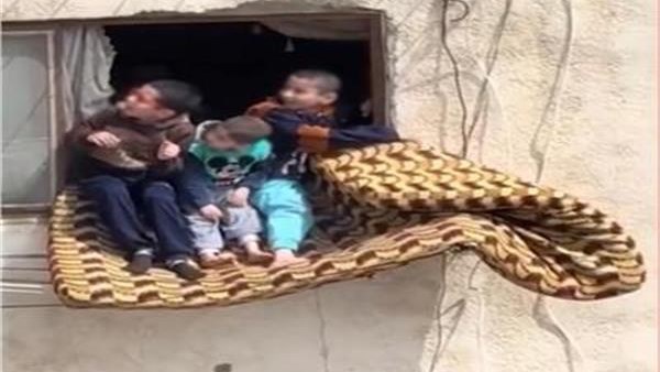 إخلاء سبيل الأم في واقعة فيديو "أطفال المرتبة" بالإسكندرية 