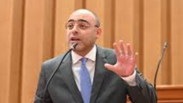 النائب أحمد علاء فايد يتقدم ببيان عاجل بشأن قرار تعليق الدراسة في مدارس محافظة القاهرة 