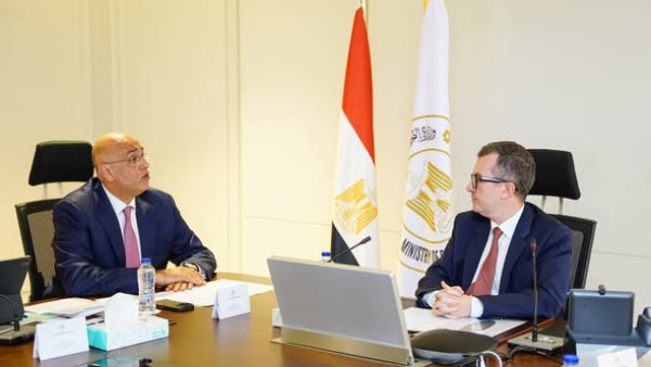 جانب من اجتماع اليوم