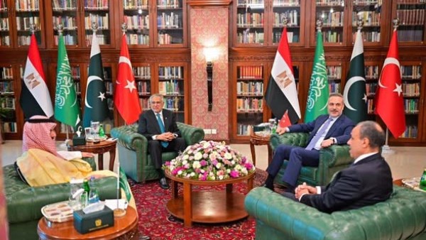 جانب من اجتماع اليوم