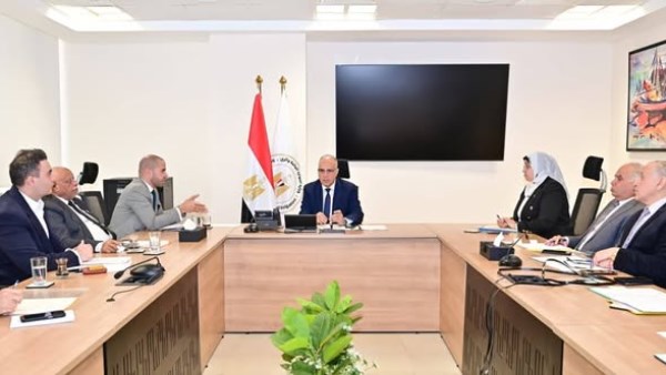 جانب من اجتماع اليوم