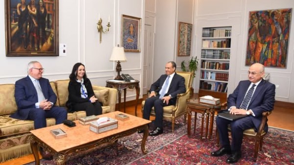 جانب من اجتماع اليوم 