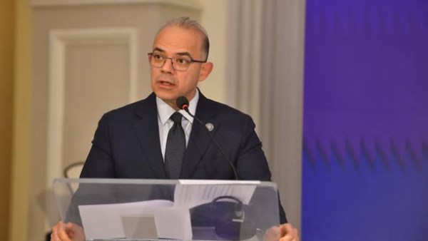  وزير الاستثمار والتجارة الخارجية