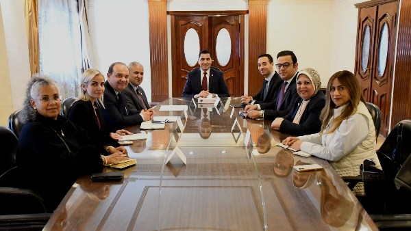 وزير الشباب والرياضة يلتقي الممثل الإقليمي لمنظمة الأغذية والزراعة