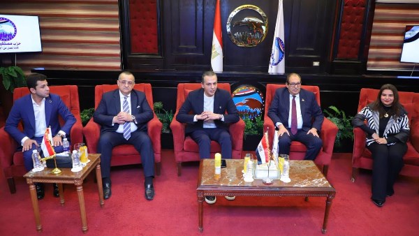 مستقبل وطن يستقبل وفدًا من السفارة الأمريكية لبحث تطورات الأوضاع الإقليمية 