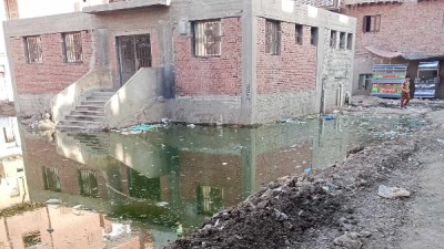 طفح الصرف الصحي يهدد أهالي السنباط بالفيوم