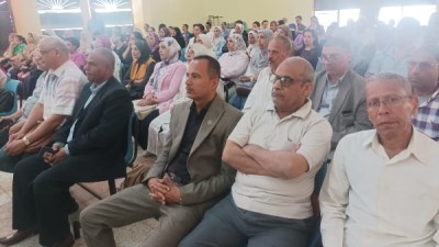 جانب من الندوة 