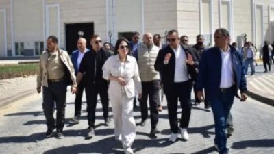 وزيرة الإسكان تتفقد الحي اللاتيني